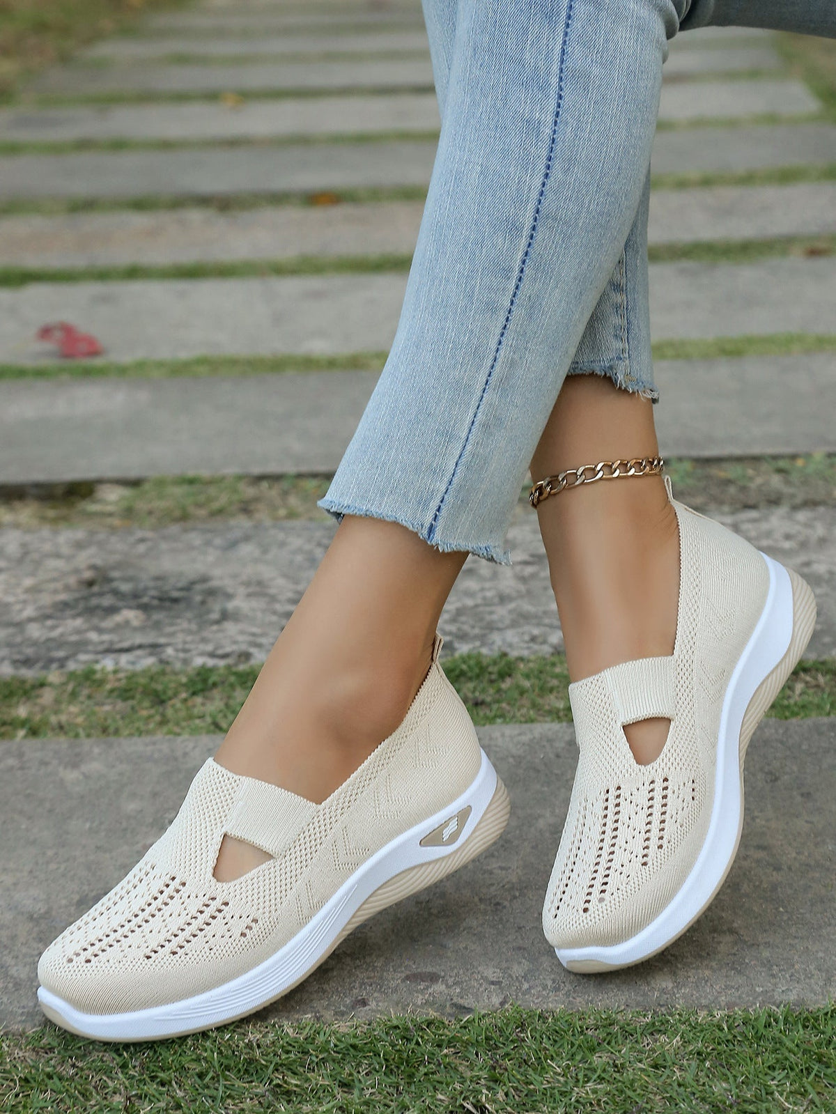 Avery | Breathable Slip-On Comfort Sneakers